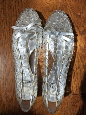 Stuart Weitzman Silver Crystal-Embellished Jelly Ballet Flats with Bow